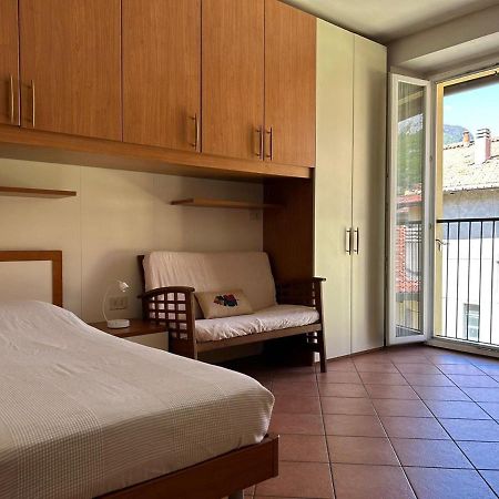 Lecco Only Females Guest House Εξωτερικό φωτογραφία
